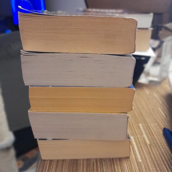 Set of 5 Tom Clancy Paperback Novels - Picture 4 of 11